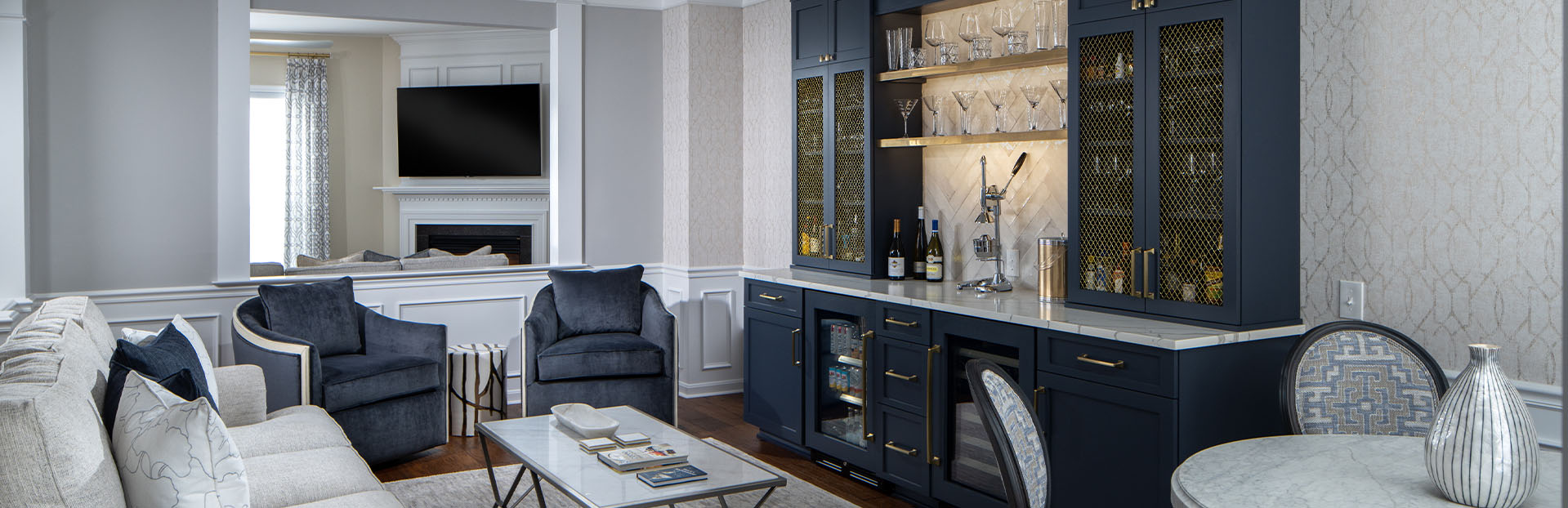 Medford-elegant-living-room-modeling-by-jackson-built-customs